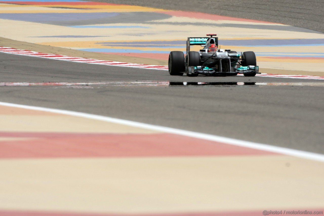 GP BAHRAIN, 20.04.2012- Prove Libere 1, Michael Schumacher (GER) Mercedes AMG F1 W03 