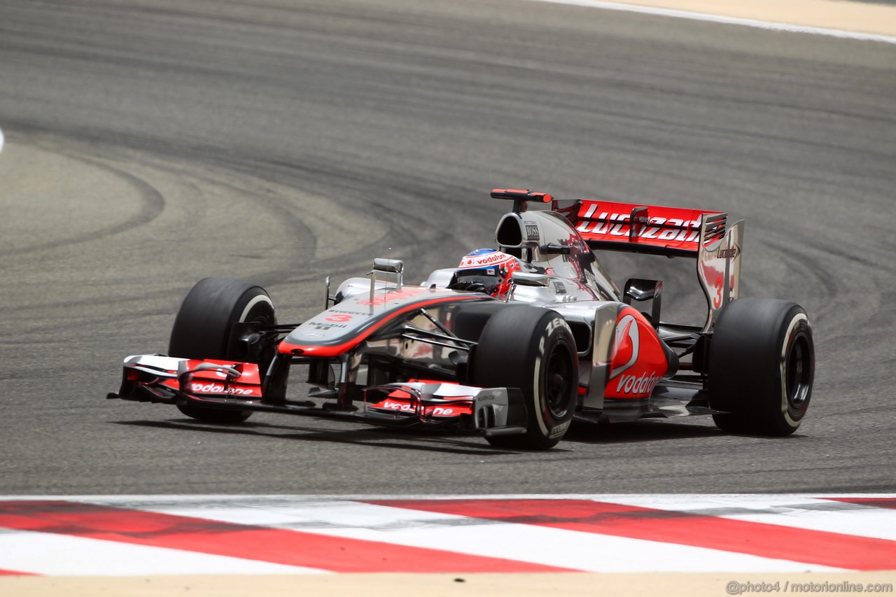 GP BAHRAIN, 20.04.2012- Prove Libere 1, Jenson Button (GBR) McLaren Mercedes MP4-27 