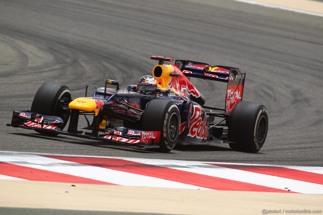 GP BAHRAIN, 20.04.2012- Prove Libere 1, Sebastian Vettel (GER) Red Bull Racing RB8 