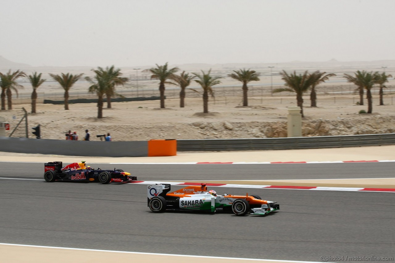 GP BAHRAIN, 20.04.2012- Prove Libere 1, Mark Webber (AUS) Red Bull Racing RB8 e Paul di Resta (GBR) Sahara Force India F1 Team VJM05 