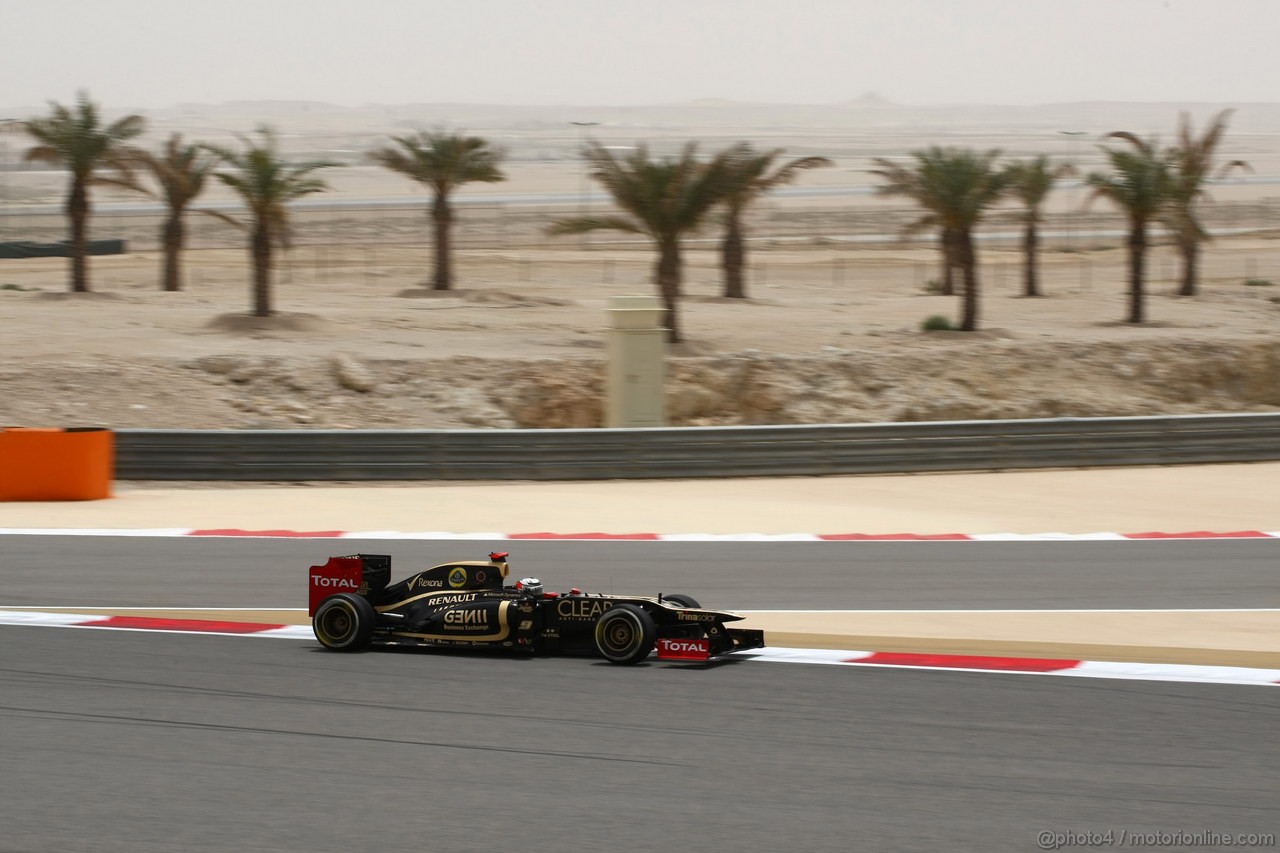 GP BAHRAIN, 20.04.2012- Prove Libere 1, Kimi Raikkonen (FIN) Lotus F1 Team E20 