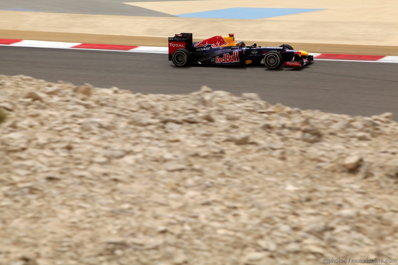 GP BAHRAIN, 20.04.2012- Prove Libere 1, Sebastian Vettel (GER) Red Bull Racing RB8 