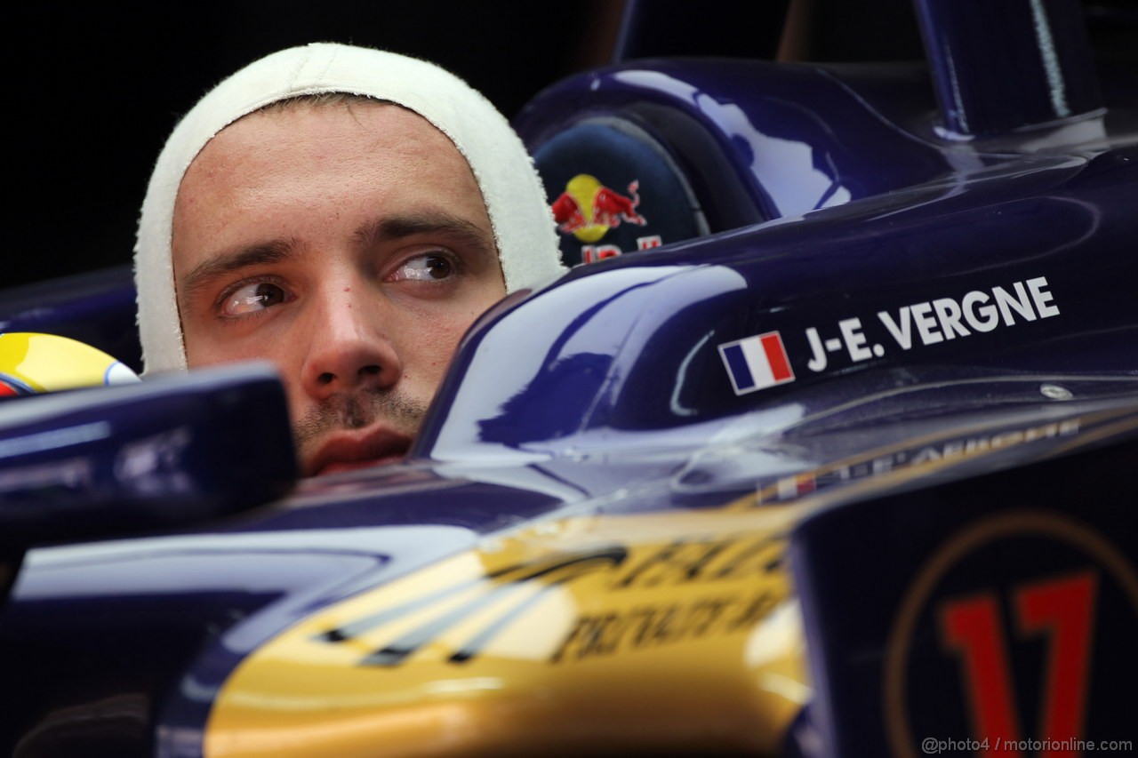 GP BAHRAIN, 20.04.2012- Prove Libere 1, Jean-Eric Vergne (FRA) Scuderia Toro Rosso STR7 