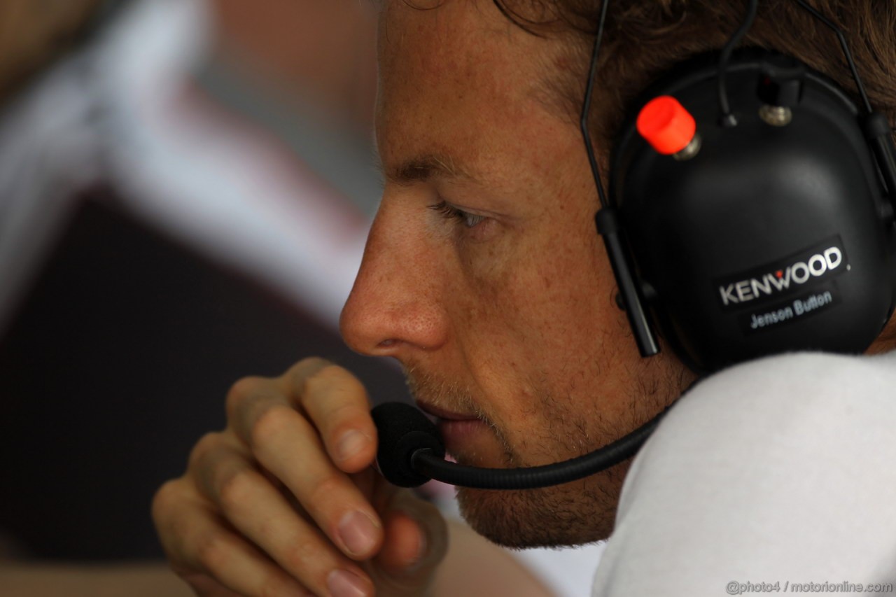 GP BAHRAIN, 20.04.2012- Prove Libere 1, Jenson Button (GBR) McLaren Mercedes MP4-27 