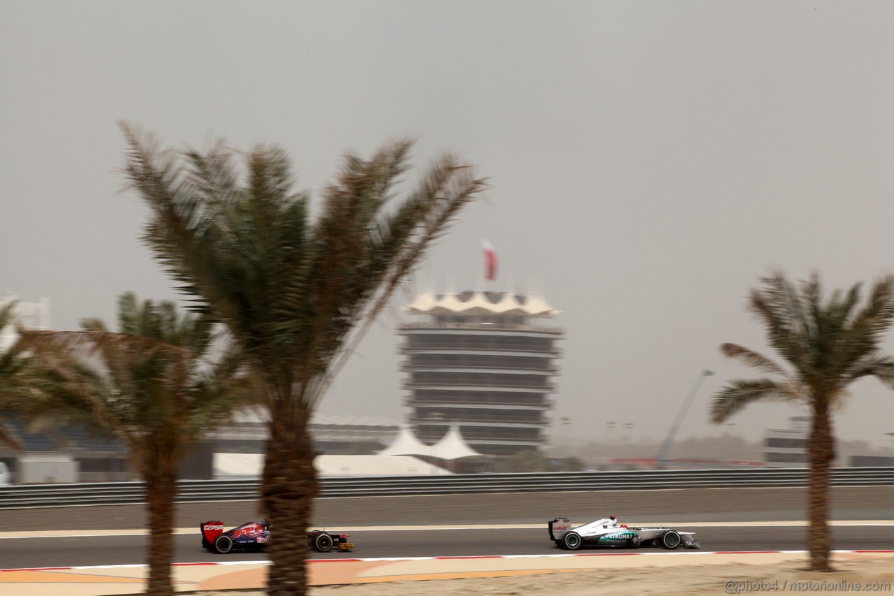 GP BAHRAIN, 20.04.2012- Prove Libere 1, Michael Schumacher (GER) Mercedes AMG F1 W03 