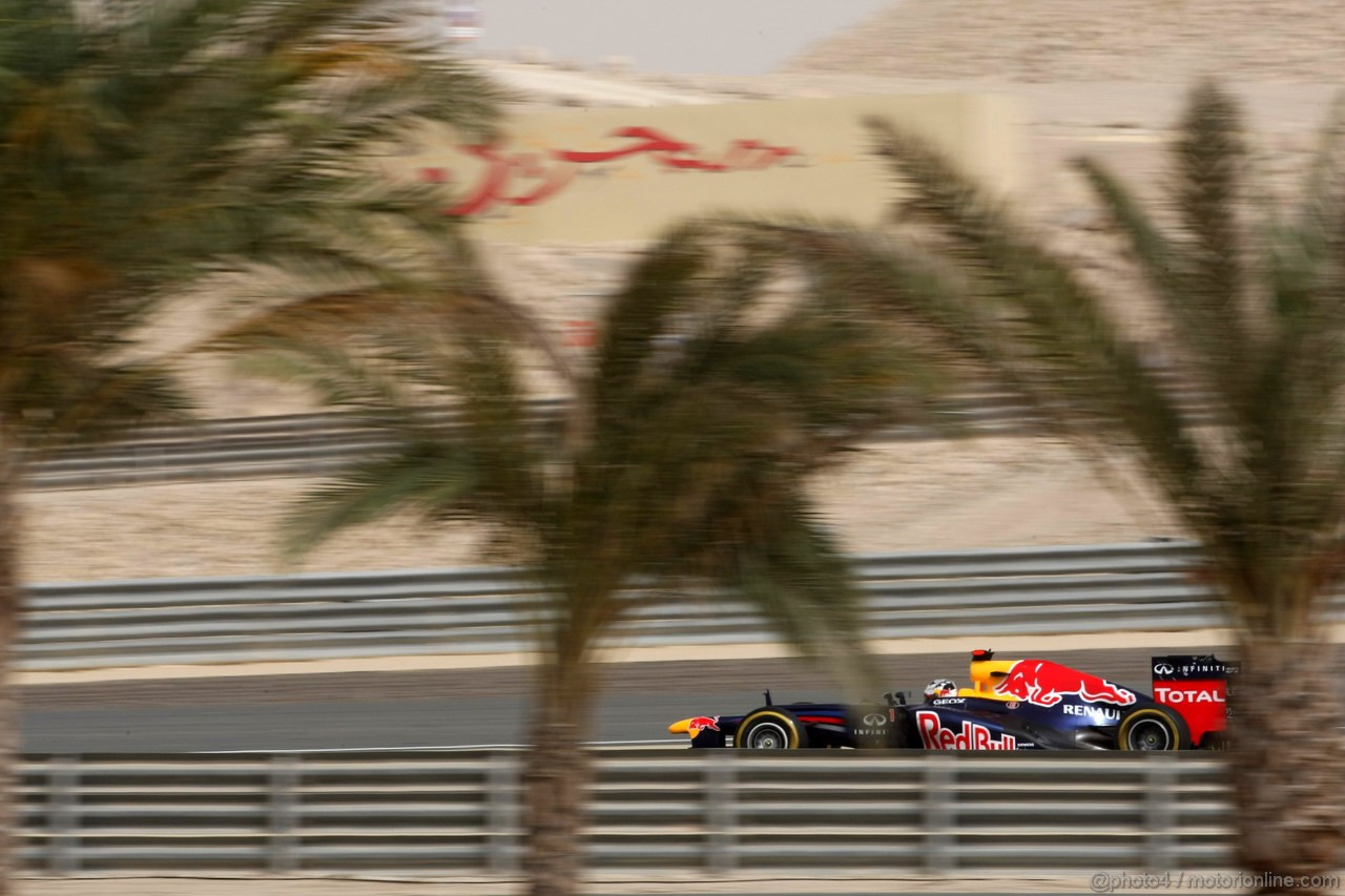 GP BAHRAIN, 20.04.2012-  Prove Libere 2, Sebastian Vettel (GER) Red Bull Racing RB8 