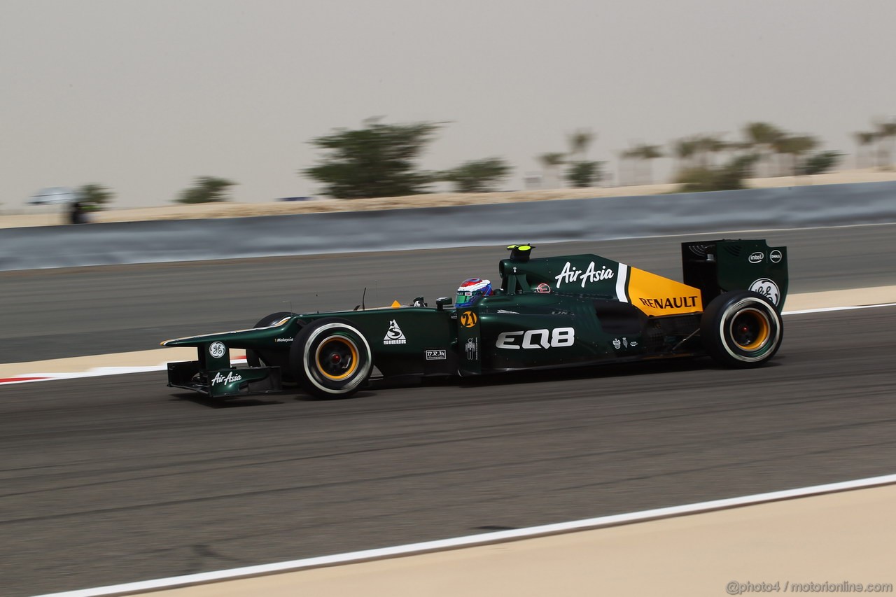 GP BAHRAIN, 20.04.2012-  Prove Libere 2, Vitaly Petrov (RUS) Caterham F1 Team CT01 