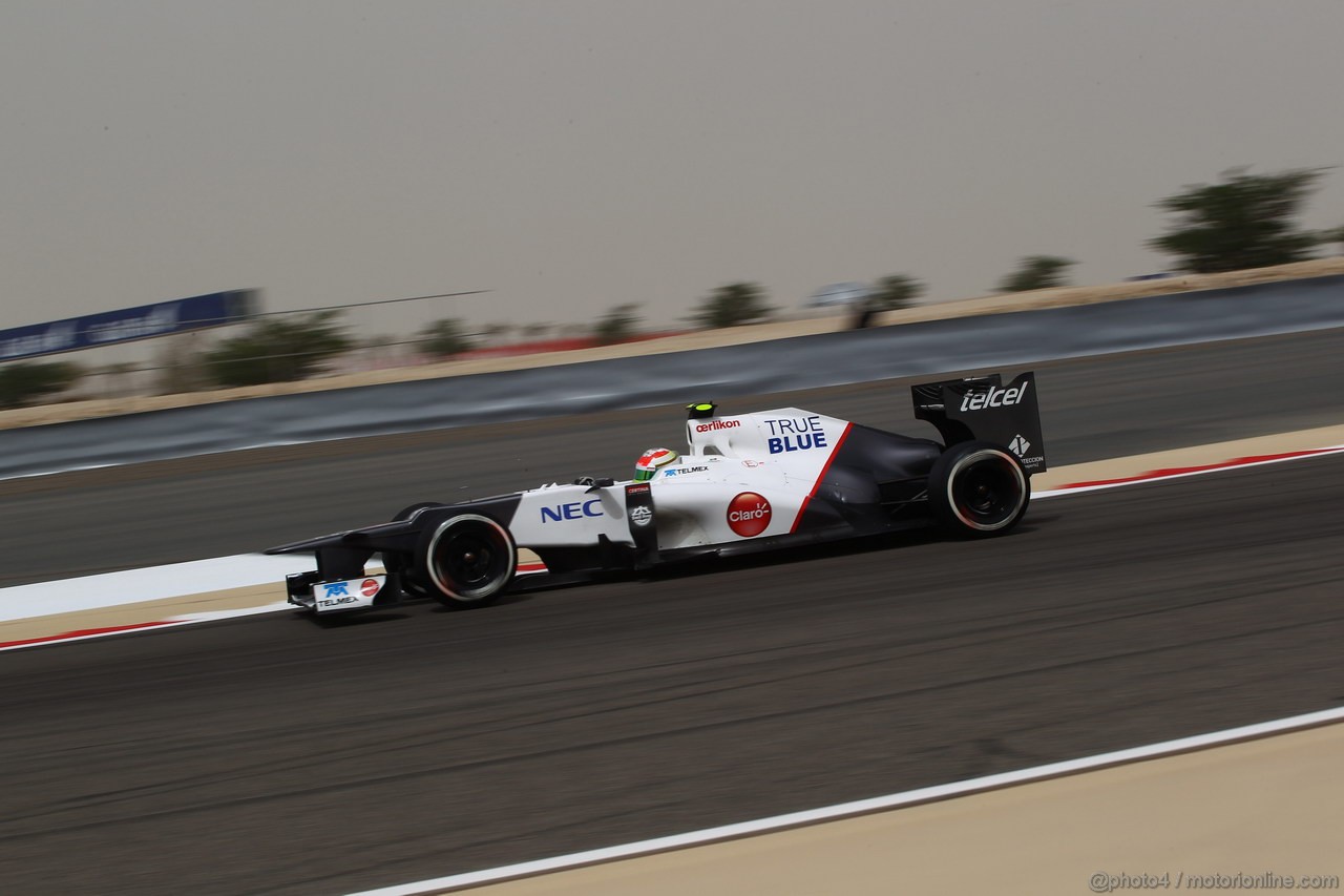 GP BAHRAIN, 20.04.2012-  Prove Libere 2, Sergio Prez (MEX) Sauber F1 Team C31 