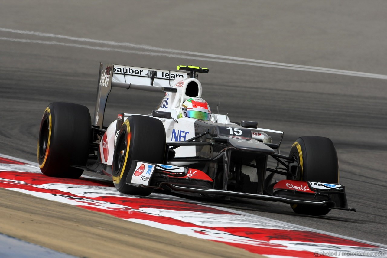 GP BAHRAIN, 20.04.2012-  Prove Libere 2, Sergio Prez (MEX) Sauber F1 Team C31 