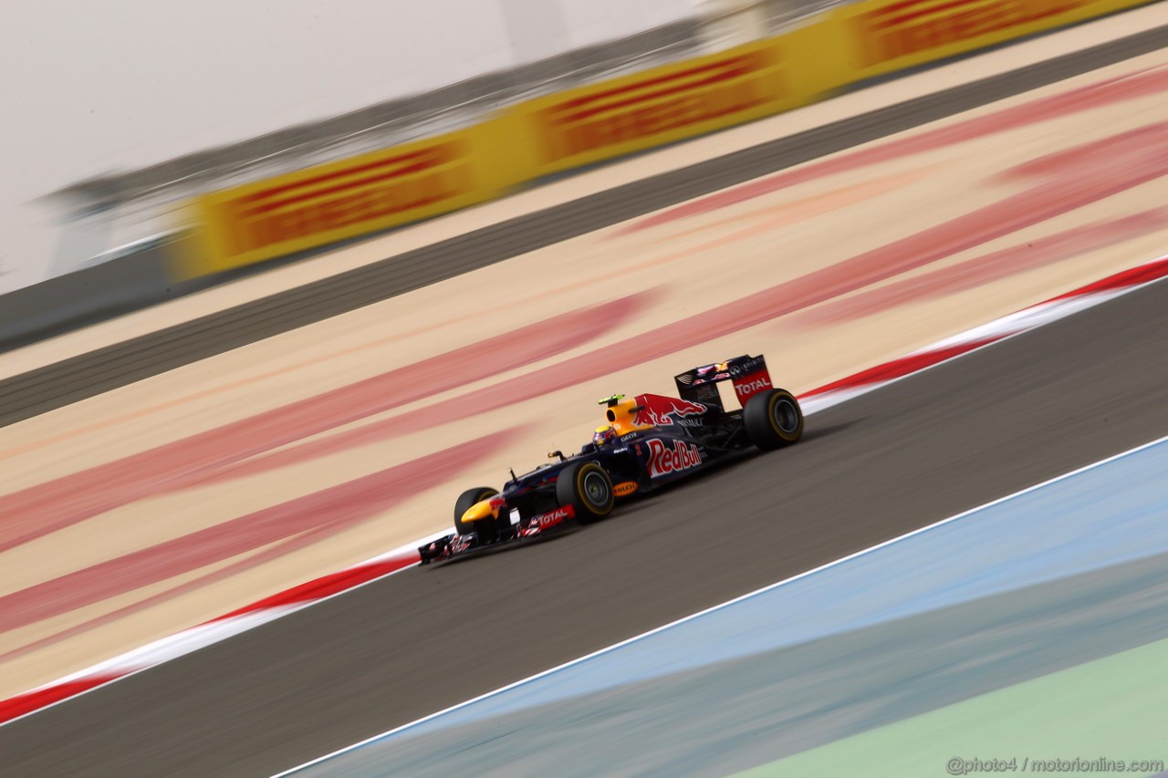 GP BAHRAIN, 20.04.2012-  Prove Libere 2, Mark Webber (AUS) Red Bull Racing RB8