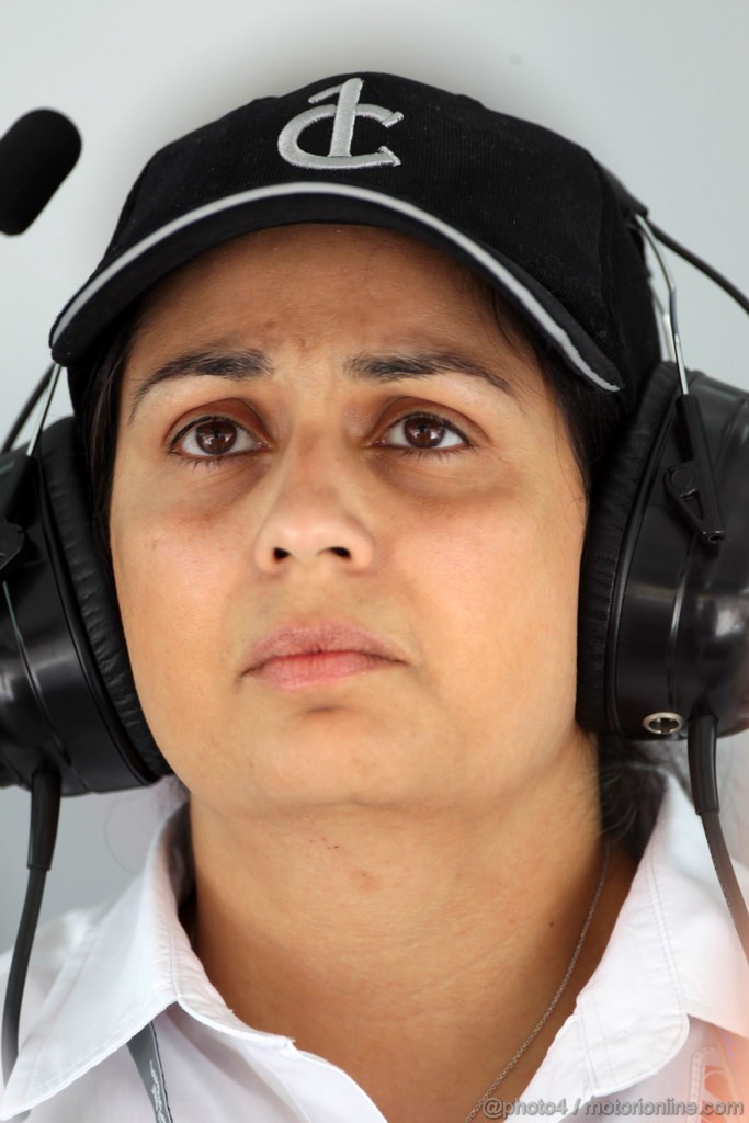 GP BAHRAIN, 20.04.2012-  Prove Libere 2, Monisha Kaltenborn (AUT), Chief Executive Officer, Sauber F1 Team 