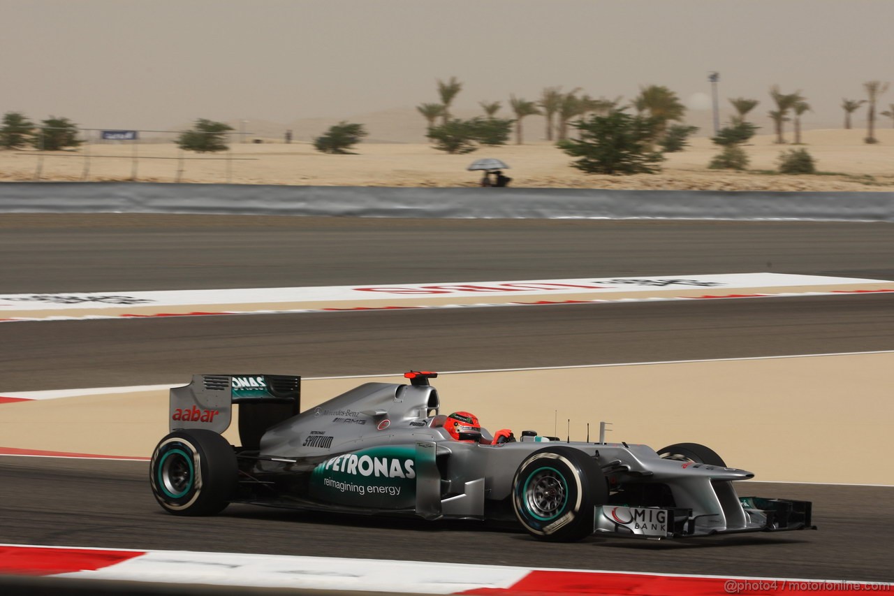 GP BAHRAIN, 20.04.2012-  Prove Libere 2, Michael Schumacher (GER) Mercedes AMG F1 W03 