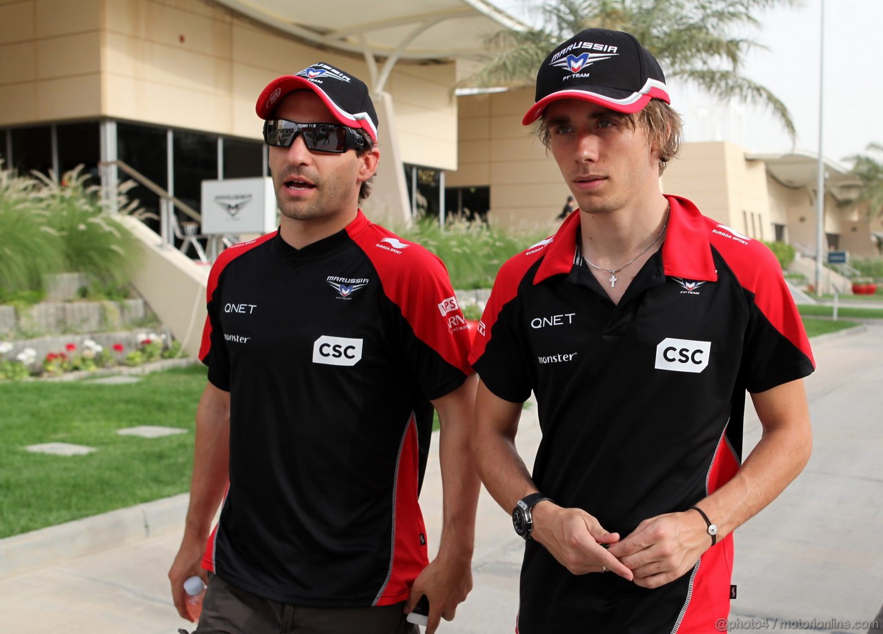 GP BAHRAIN, 20.04.2012- Timo Glock (GER) Marussia F1 Team MR01 e Charles Pic (FRA) Marussia F1 Team MR01 