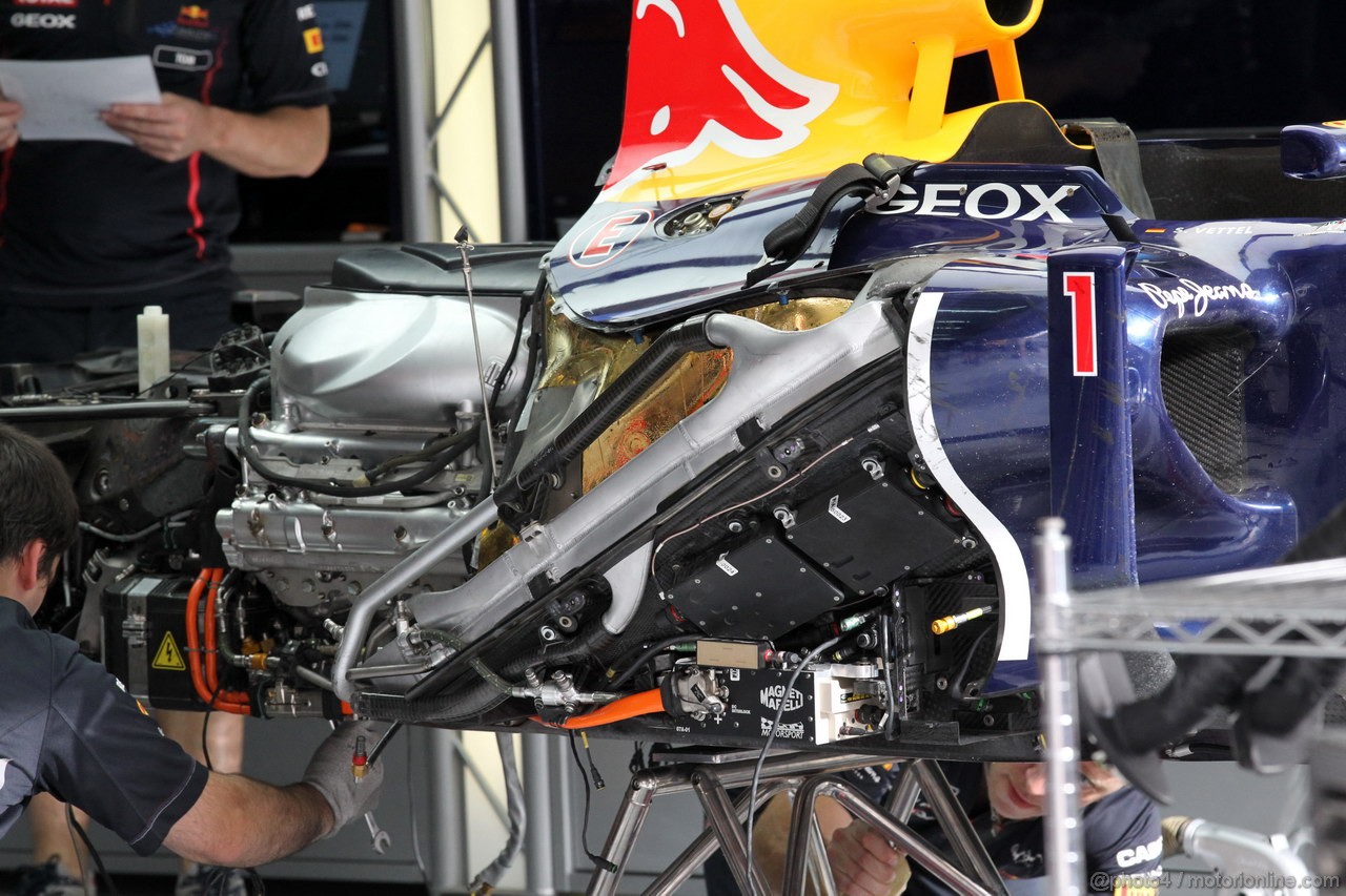 GP BAHRAIN, 20.04.2012- Sebastian Vettel (GER) Red Bull Racing RB8 