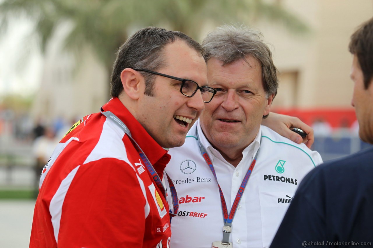 GP BAHRAIN, 20.04.2012- Stefano Domenicali (ITA), Team Principal e Norbert Haug (GER), Mercedes Motorsport chief  