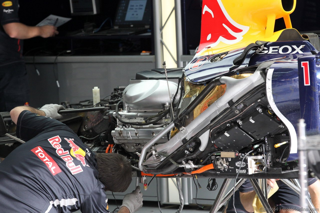 GP BAHRAIN, 20.04.2012- Sebastian Vettel (GER) Red Bull Racing RB8 