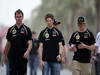 GP BAHRAIN, 20.04.2012- Romain Grosjean (FRA) Lotus F1 Team E20 e Kimi Raikkonen (FIN) Lotus F1 Team E20 