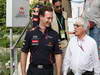 GP BAHRAIN, 20.04.2012- Christian Horner (GBR), Red Bull Racing, Sporting Director e Bernie Ecclestone (GBR), President e CEO of Formula One Management