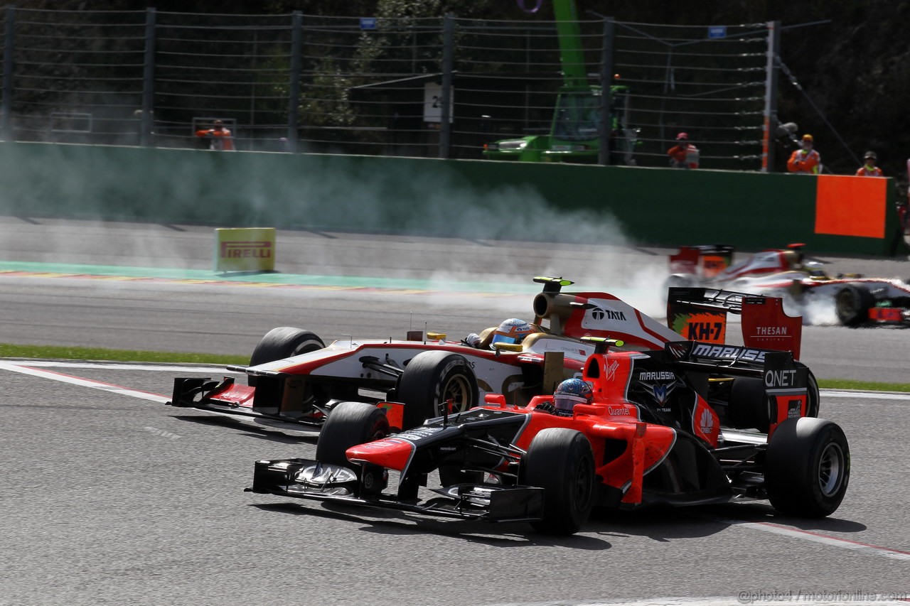 GP BELGIO, 02.09.2012- Gara, Narain Karthikeyan (IND) HRT Formula 1 Team F112 e Charles Pic (FRA) Marussia F1 Team MR01 