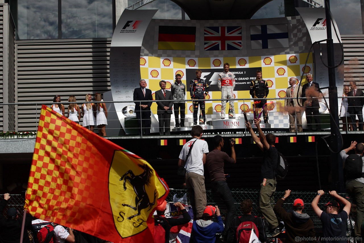 GP BELGIO, 02.09.2012- Gara, Jenson Button (GBR) McLaren Mercedes MP4-27 vincitore, secondo Sebastian Vettel (GER) Red Bull Racing RB8 e terzo Kimi Raikkonen (FIN) Lotus F1 Team E20 