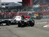 GP BELGIO, 02.09.2012- Gara, Start of the race, Crash,Sergio Prez (MEX) Sauber F1 Team C31 e Lewis Hamilton (GBR) McLaren Mercedes MP4-27 