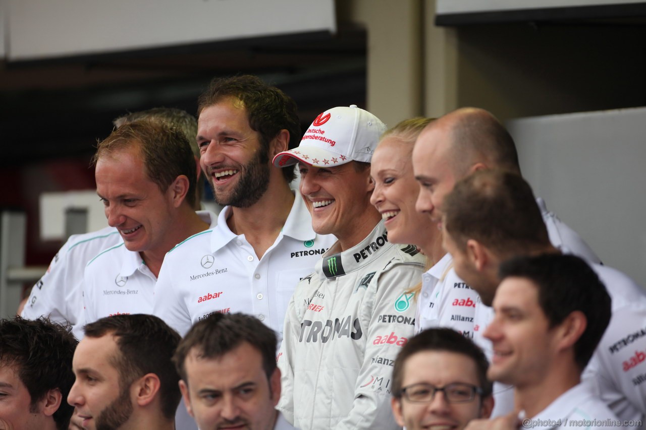 GP BRASILE, 25.11.2012- Mercedes Team photograph, Michael Schumacher (GER) Mercedes AMG F1 W03 