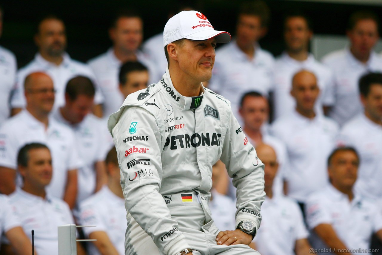 GP BRASILE, 25.11.2012- Mercedes Team photograph, Michael Schumacher (GER) Mercedes AMG F1 W03