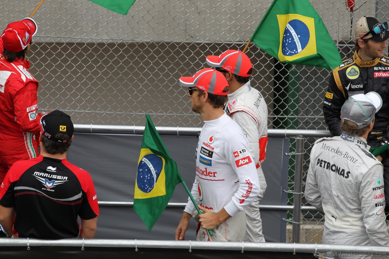 GP BRASILE, 25.11.2012- Jenson Button (GBR) McLaren Mercedes MP4-27 e Lewis Hamilton (GBR) McLaren Mercedes MP4-27 