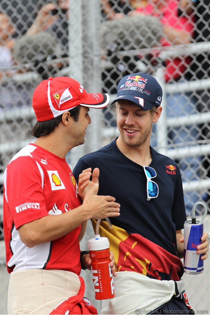 GP BRASILE, 25.11.2012- Felipe Massa (BRA) Ferrari F2012 e Sebastian Vettel (GER) Red Bull Racing RB8