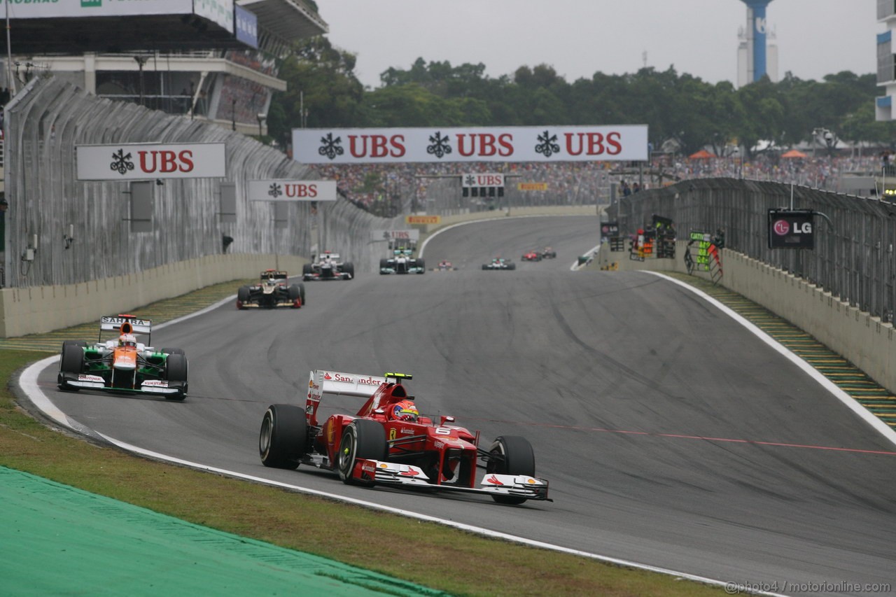 GP BRASILE, 25.11.2012- Gara, Felipe Massa (BRA) Ferrari F2012 davanti a Paul di Resta (GBR) Sahara Force India F1 Team VJM05 