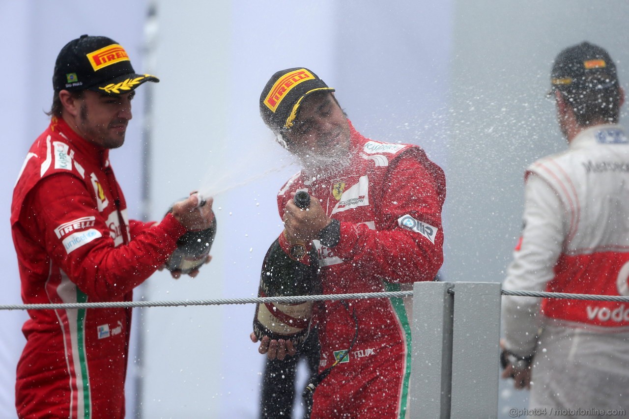 GP BRASILE, 25.11.2012- Gara, secondo Fernando Alonso (ESP) Ferrari F2012 e terzo Felipe Massa (BRA) Ferrari F2012 