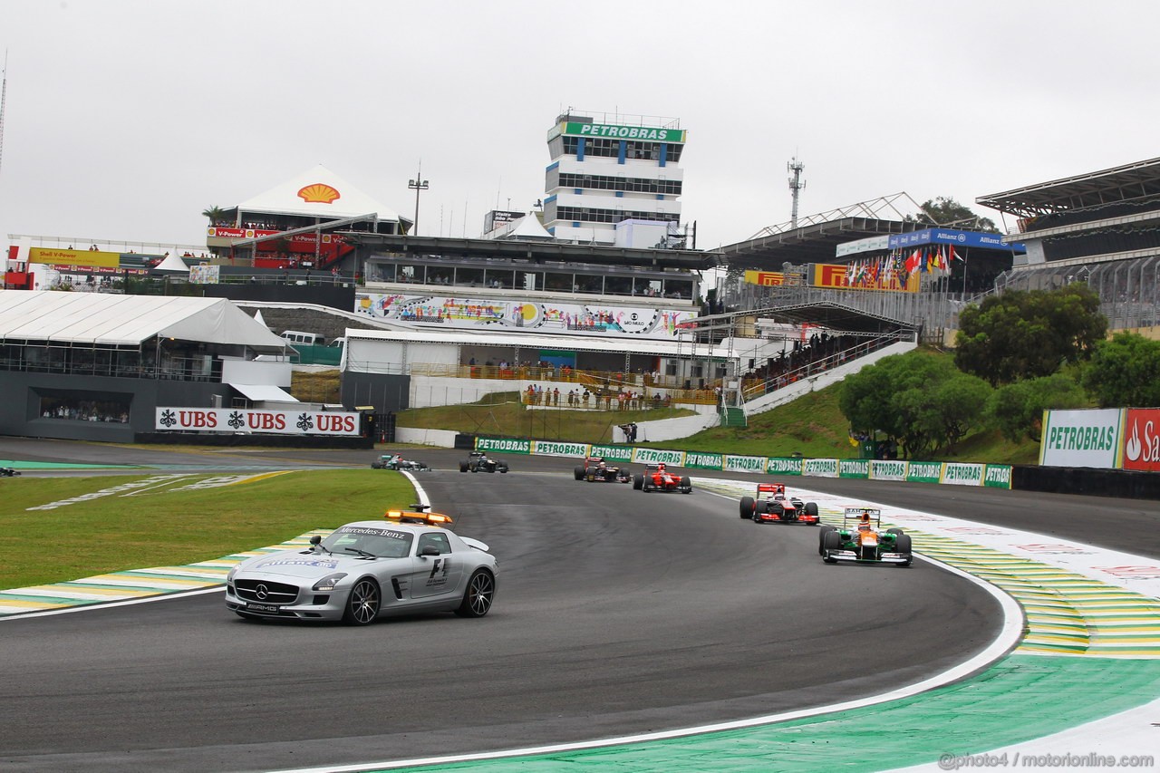 GP BRASILE, 25.11.2012- Gara, The Safety car on the track