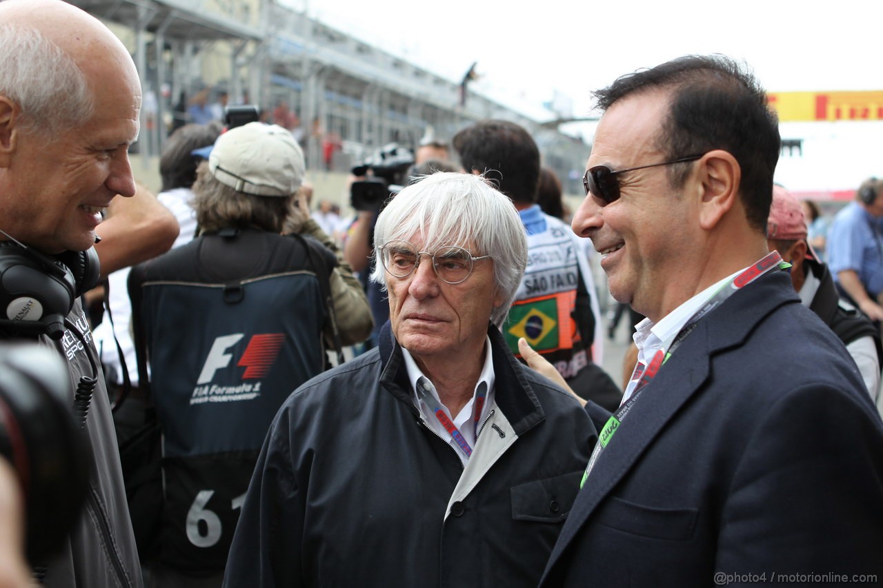 GP BRASILE, 25.11.2012- Gara, Bernie Ecclestone (GBR), President e CEO of Formula One Management  e Carlos Ghosn (BRA), President Renault