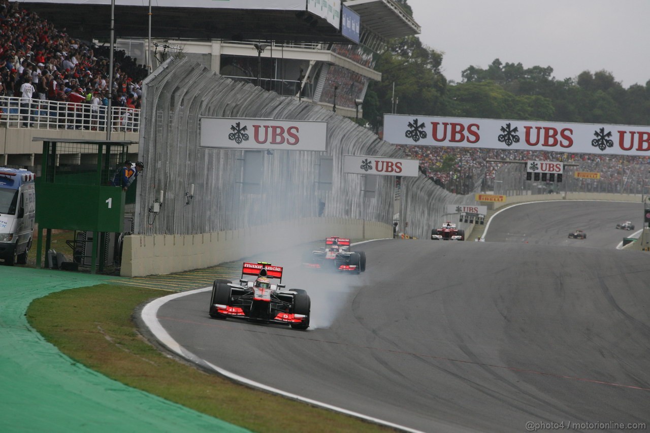 GP BRASILE, 25.11.2012- Gara, Lewis Hamilton (GBR) McLaren Mercedes MP4-27 