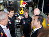 GP BRASILE, 25.11.2012- Mark Webber (AUS) Red Bull Racing RB8, Sebastian Vettel (GER) Red Bull Racing RB8 e Carlos Ghosn (BRA), President Renault