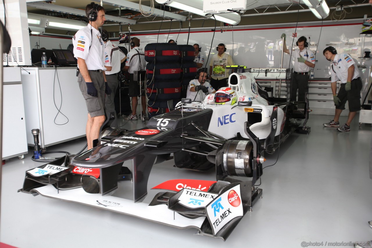 GP BRASILE, 24.11.2012- Prove Libere 3, Sergio Prez (MEX) Sauber F1 Team C31