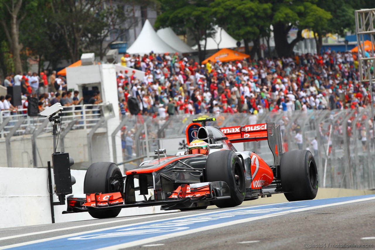 GP BRASILE, 24.11.2012- Prove Libere 3, Lewis Hamilton (GBR) McLaren Mercedes MP4-27 