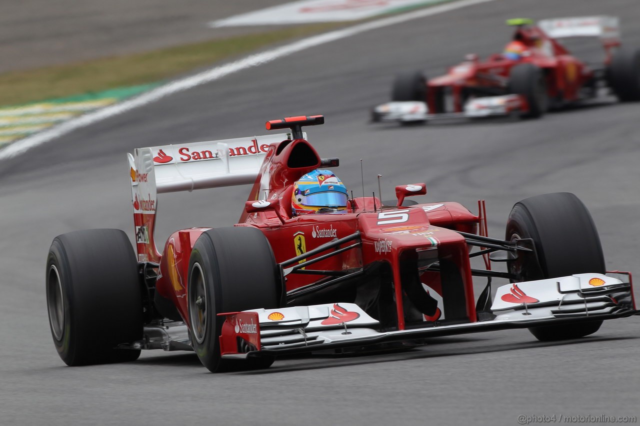 GP BRASILE, 24.11.2012- Prove Libere 3, Fernando Alonso (ESP) Ferrari F2012 davanti a Felipe Massa (BRA) Ferrari F2012 