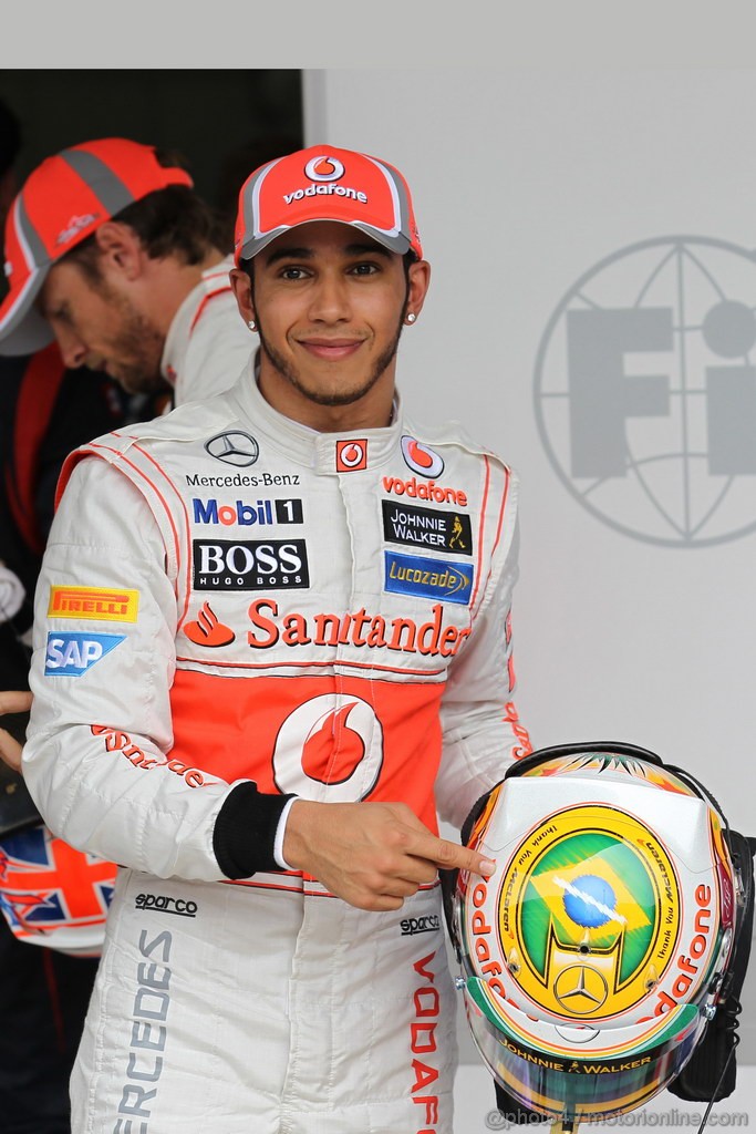 GP BRASILE, 24.11.2012- Qualifiche, Lewis Hamilton (GBR) McLaren Mercedes MP4-27 pole position