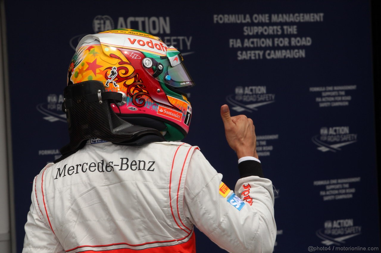 GP BRASILE, 24.11.2012- Qualifiche, Lewis Hamilton (GBR) McLaren Mercedes MP4-27 pole position