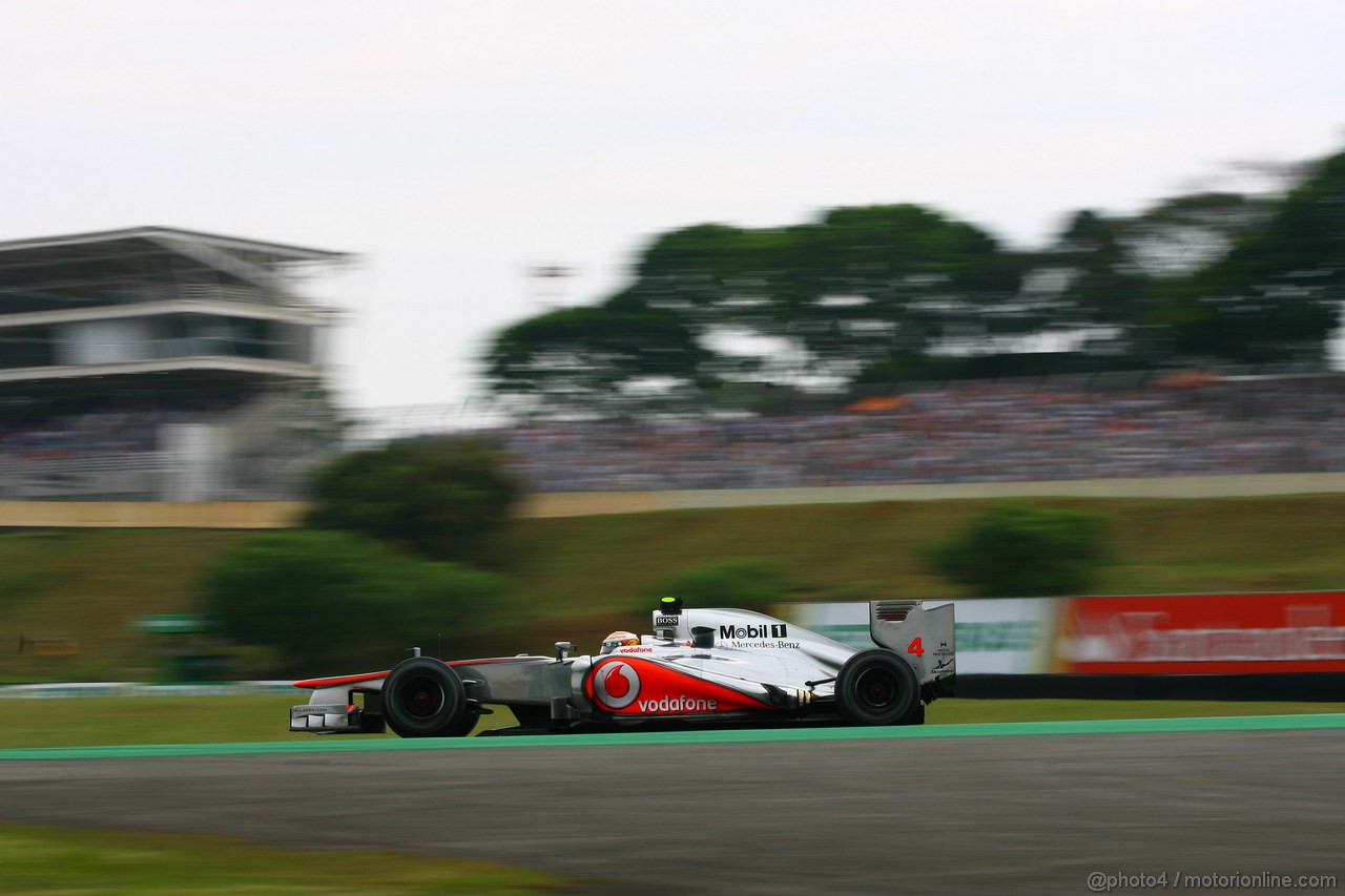 GP BRASILE, 24.11.2012- Qualifiche, Lewis Hamilton (GBR) McLaren Mercedes MP4-27 