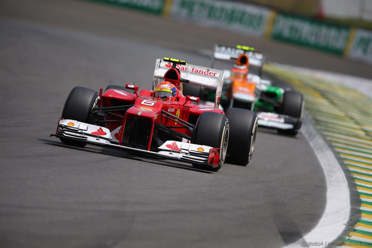 GP BRASILE, 24.11.2012- Qualifiche, Felipe Massa (BRA) Ferrari F2012 davanti a Nico Hulkenberg (GER) Sahara Force India F1 Team VJM05 