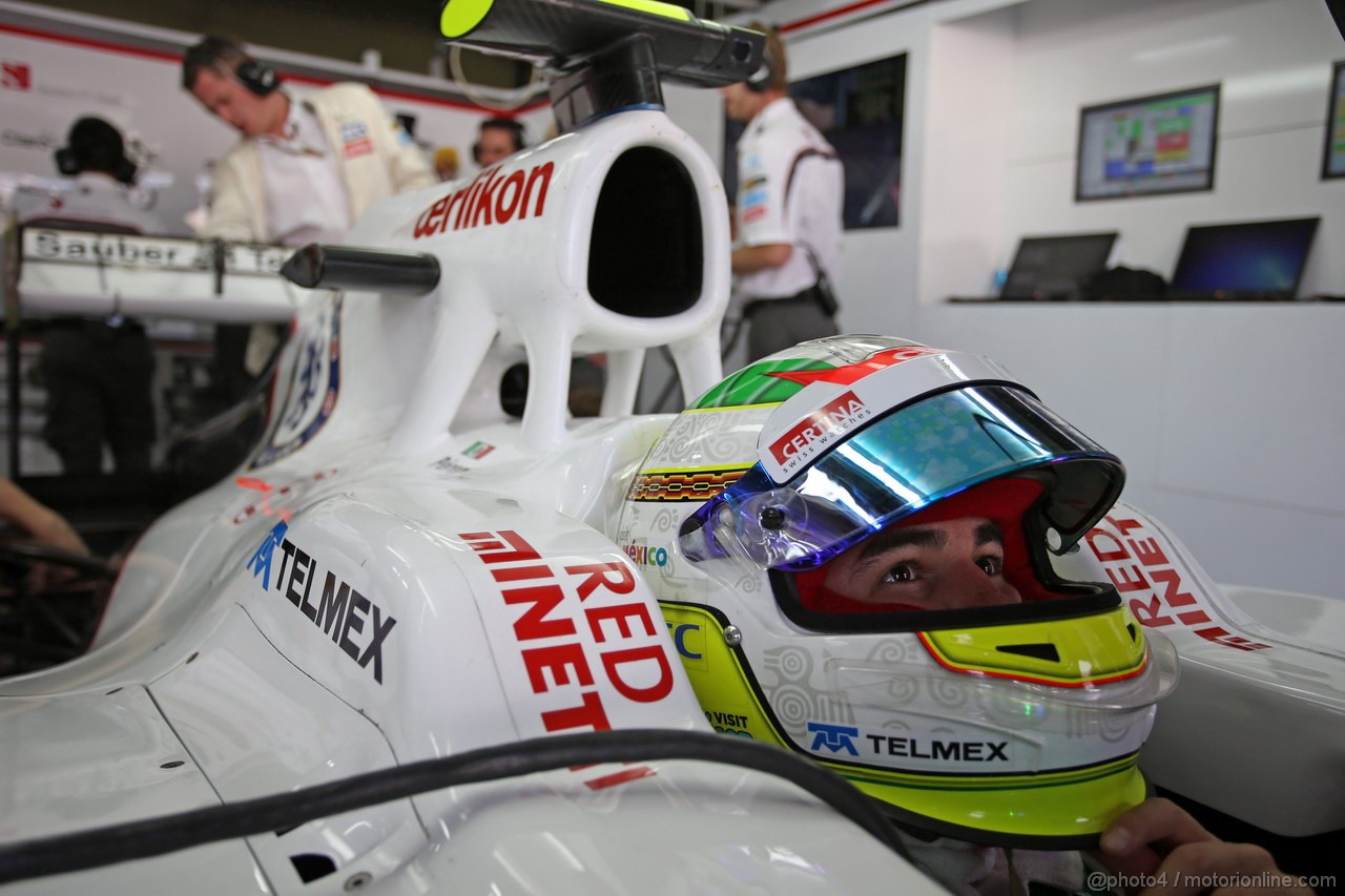GP BRASILE, 23.11.2012- Prove Libere 1, Sergio Prez (MEX) Sauber F1 Team C31 