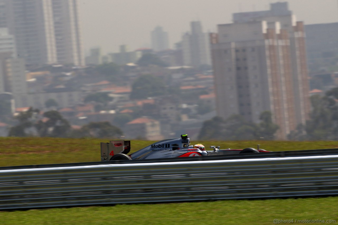 GP BRASILE, 23.11.2012- Prove Libere 1, Lewis Hamilton (GBR) McLaren Mercedes MP4-27 