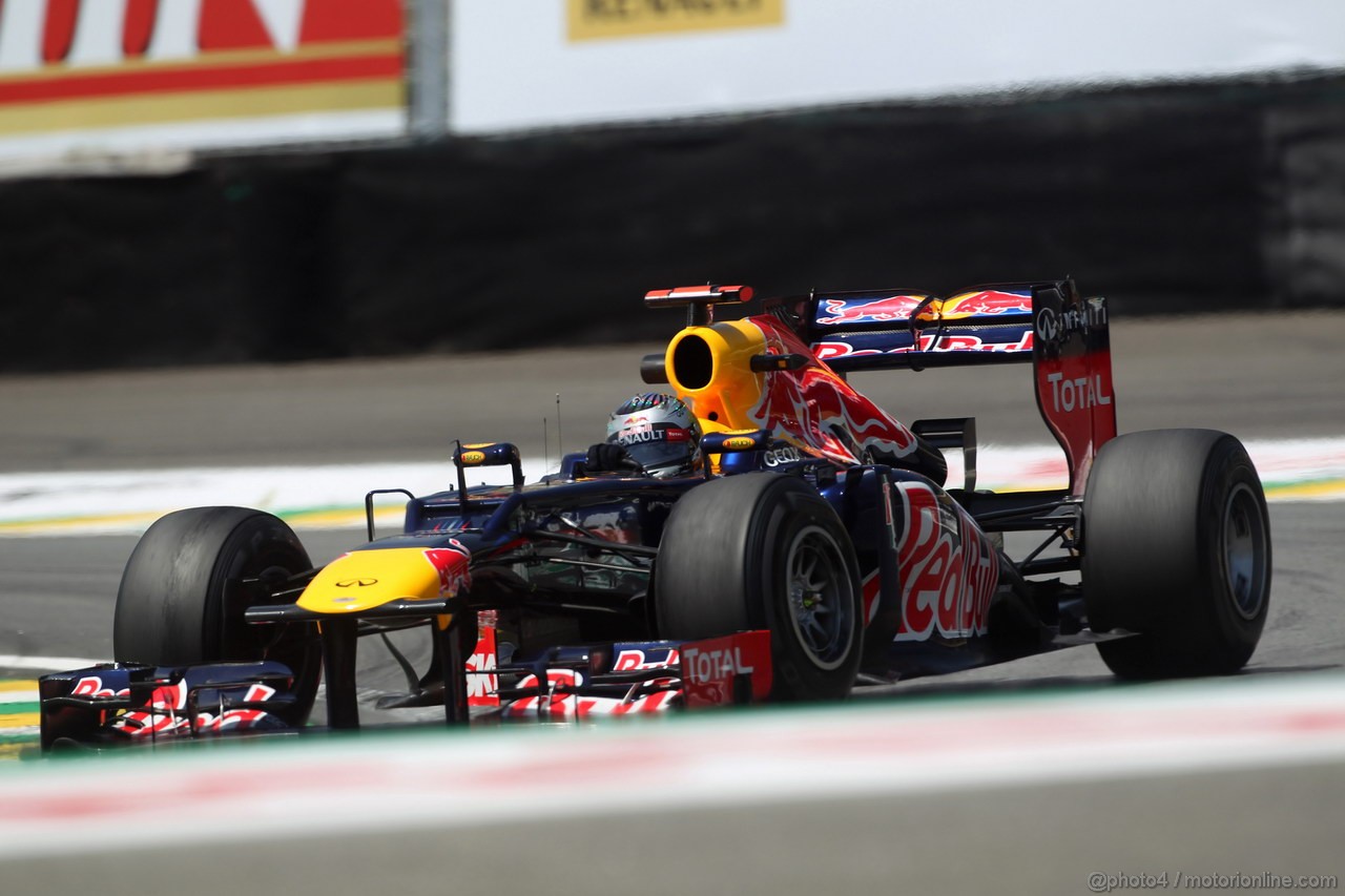 GP BRASILE, 23.11.2012- Prove Libere 1, Sebastian Vettel (GER) Red Bull Racing RB8 