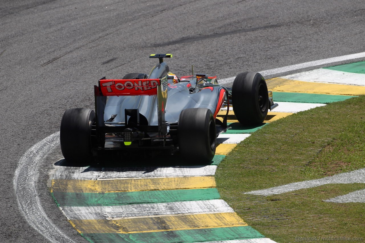 GP BRASILE, 23.11.2012- Prove Libere 1, Lewis Hamilton (GBR) McLaren Mercedes MP4-27 