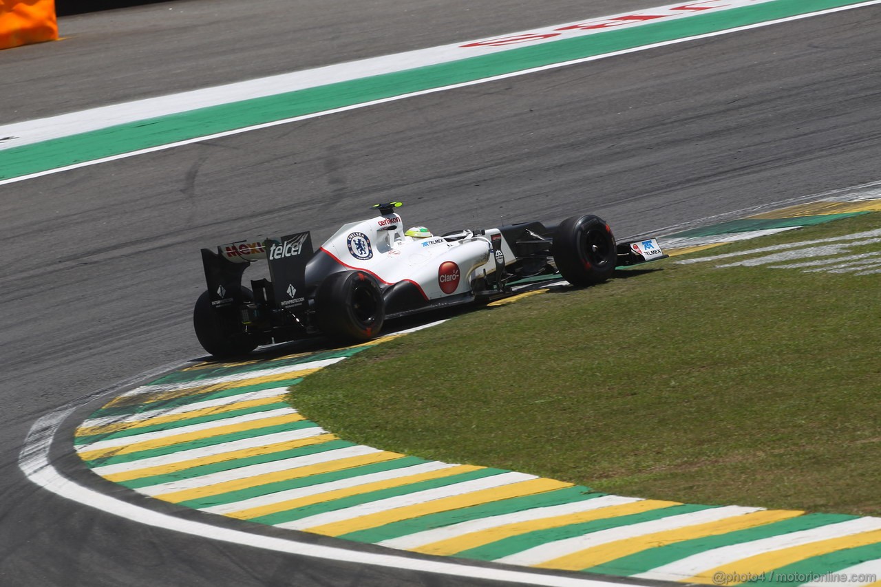 GP BRASILE, 23.11.2012- Prove Libere 1, Sergio Prez (MEX) Sauber F1 Team C31 