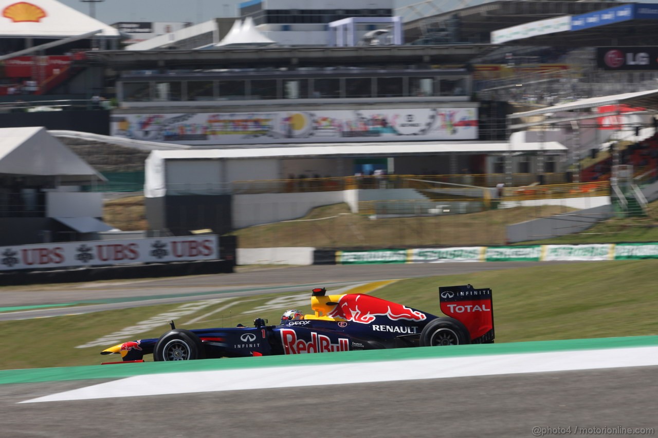 GP BRASILE, 23.11.2012- Prove Libere 1, Sebastian Vettel (GER) Red Bull Racing RB8 