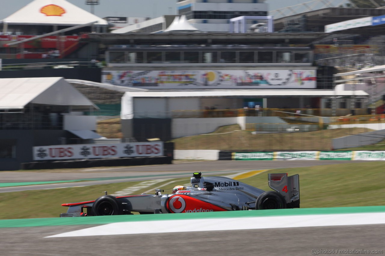 GP BRASILE, 23.11.2012- Prove Libere 1, Lewis Hamilton (GBR) McLaren Mercedes MP4-27 