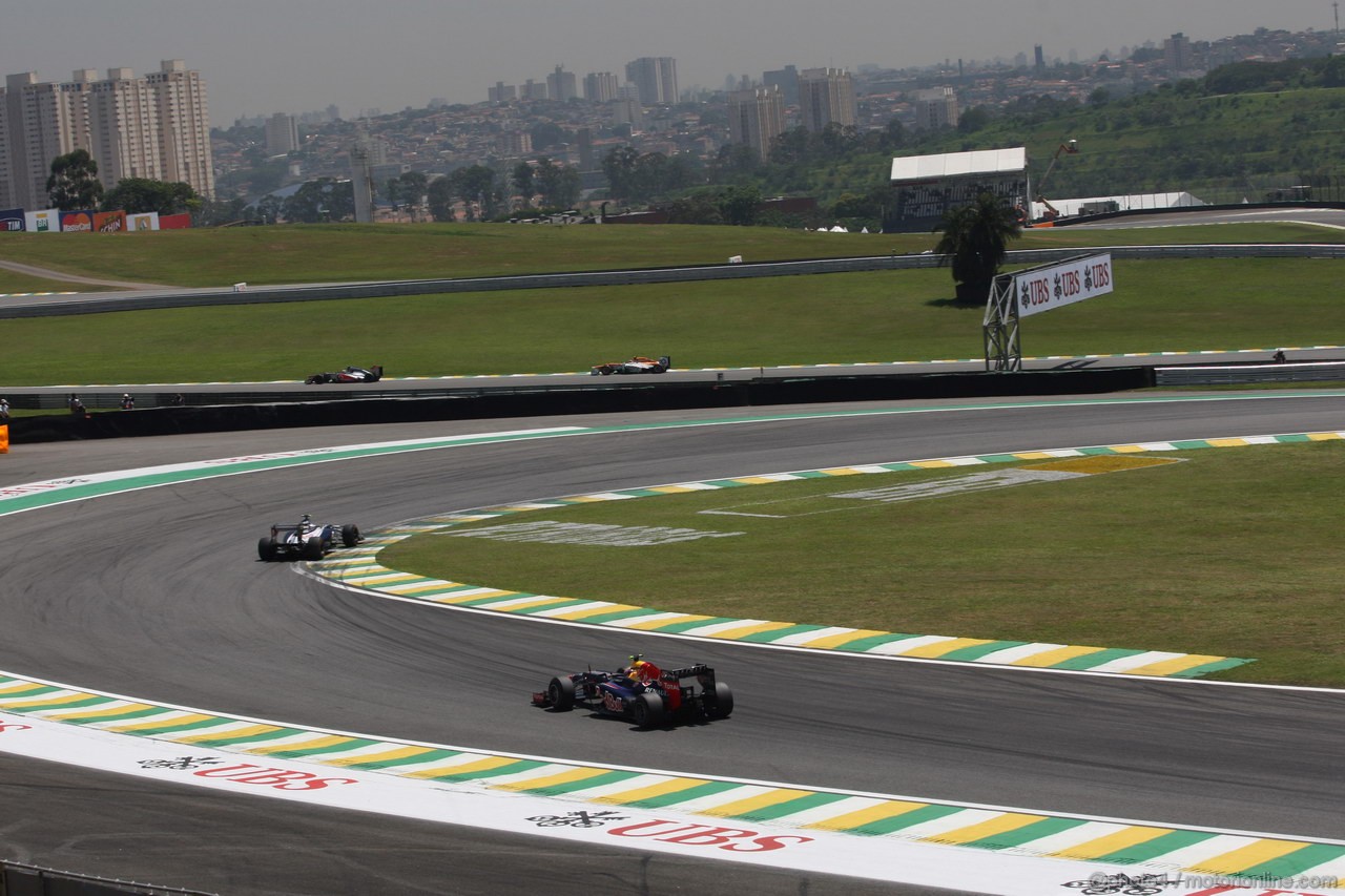 GP BRASILE, 23.11.2012- Prove Libere 1, Mark Webber (AUS) Red Bull Racing RB8 
